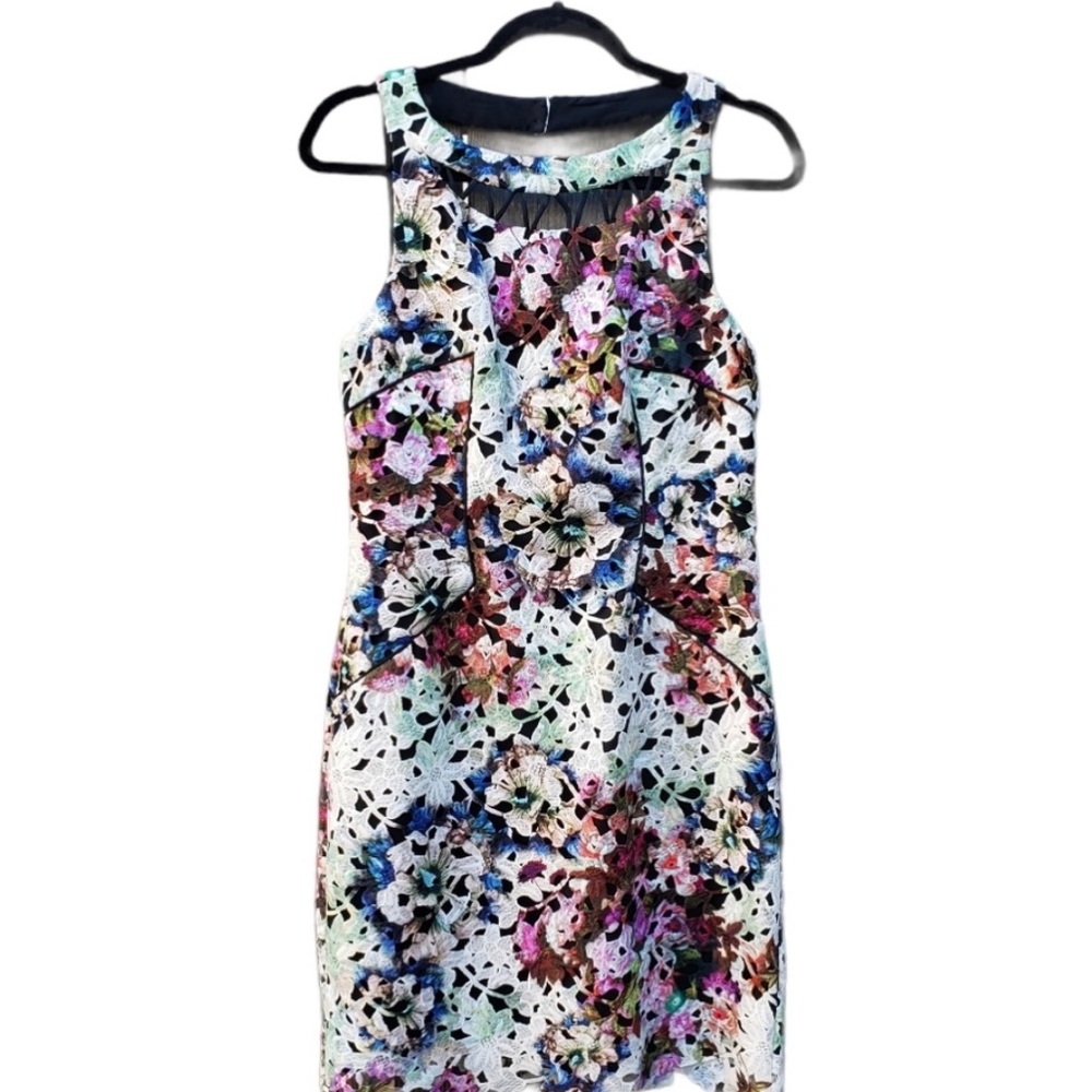 Nicole Miller Gold Label Floral Lace Dress - 8